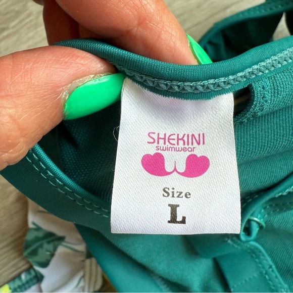 Shekini Green and White Bikini with Tropical Floral Beach Size L Swim Resort - Picture 7 of 7